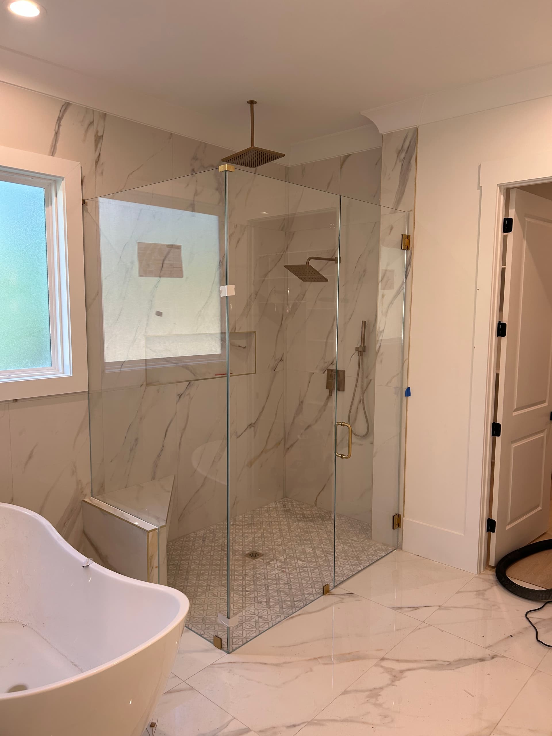 Dream Build Luxury Glass - Professional frameless shower installation
